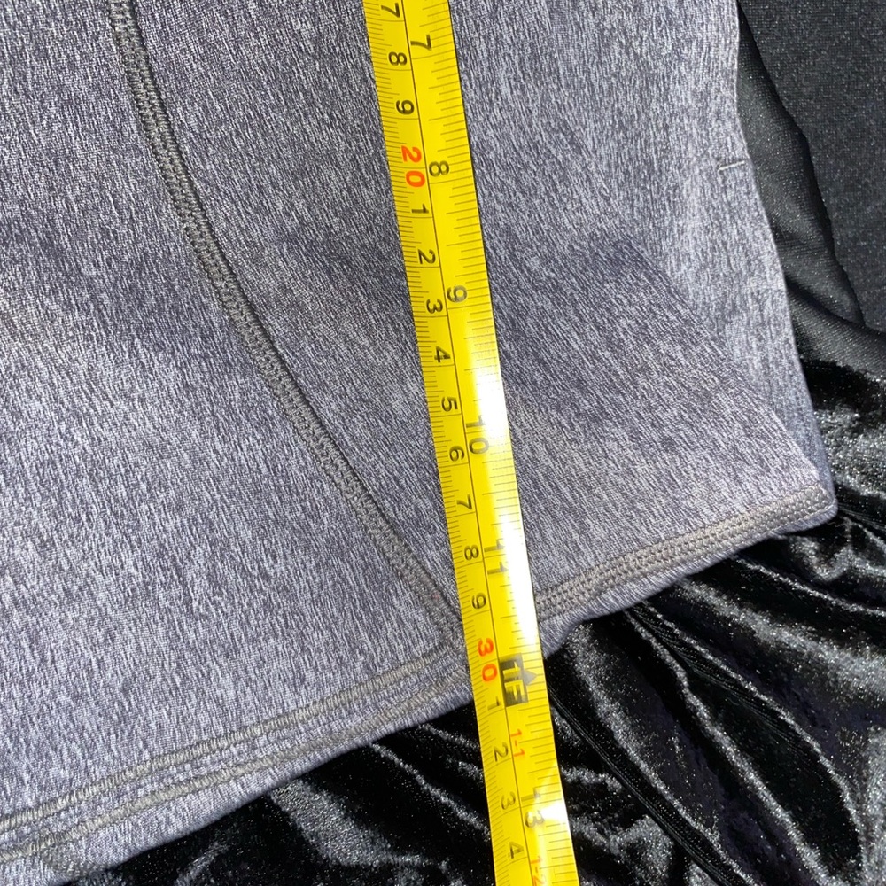 Lululemon - Picture 4 of 7